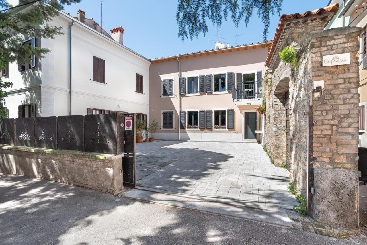 Capraria Appartments In Historic Center, With Private Parking Koper Extérieur photo